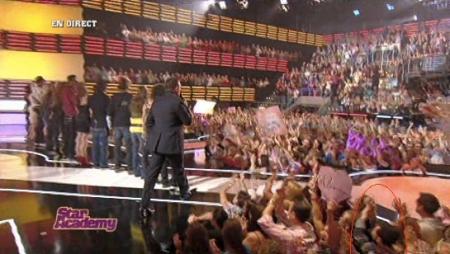Nikos Aliagas et la Star Academy n7 sur le plateau du prime